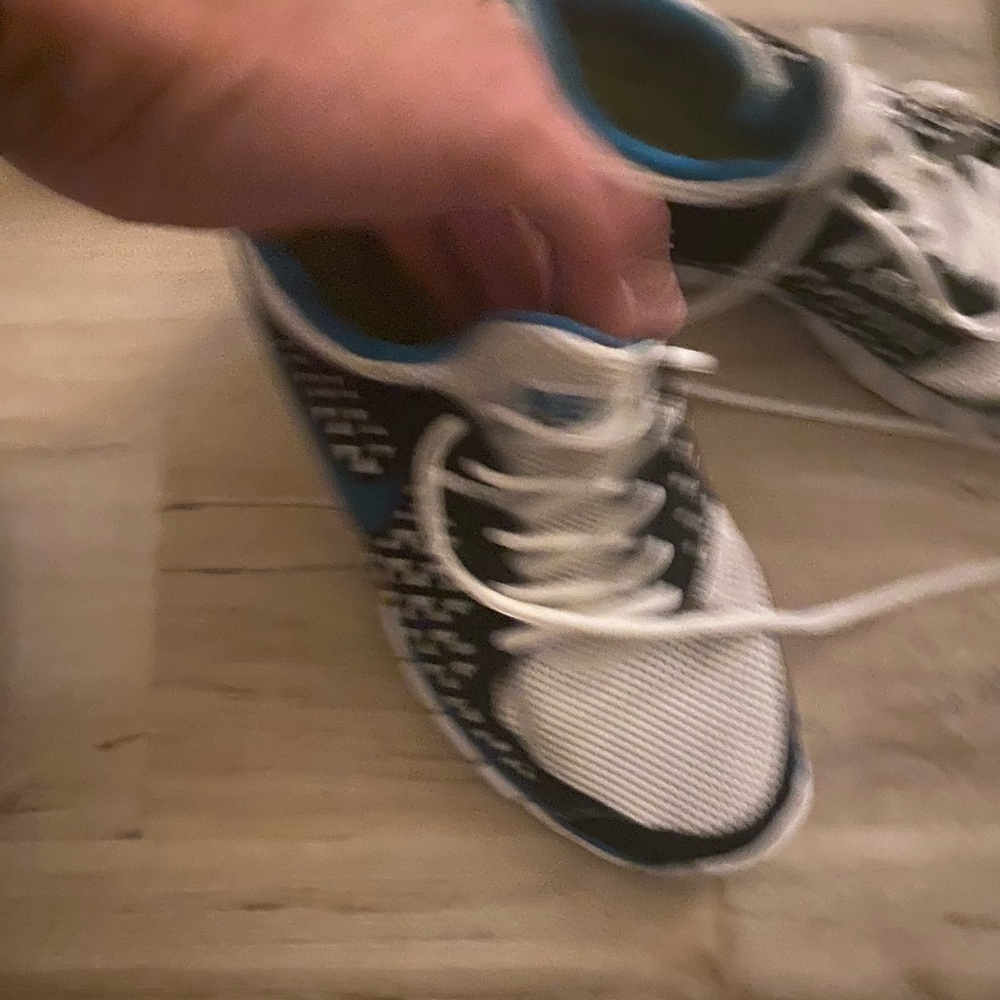 Running shoes